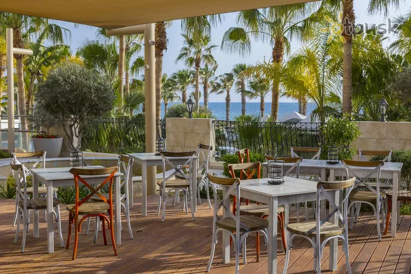 Фото отеля Aquamare Beach Hotel & Spa 4* Пафос Кипр бары и рестораны