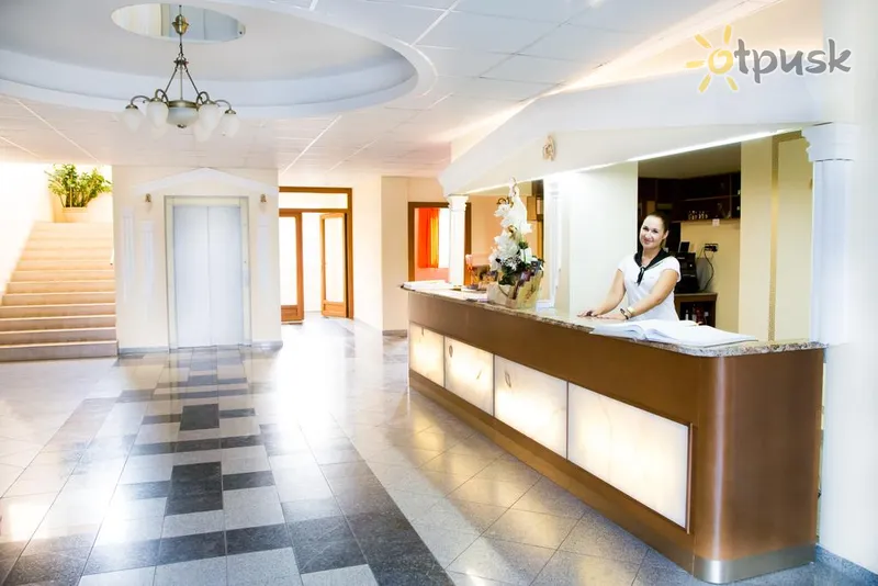 Фото отеля Aphrodite Hotel 4* Залакарош Угорщина лобі та інтер'єр