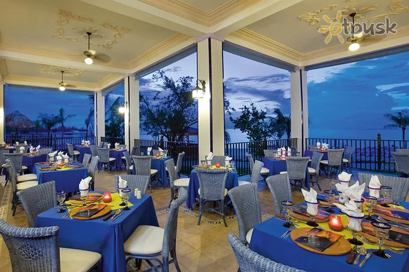 Фото отеля Riu Montego Bay Hotel 5* Монтего-Бей Ямайка бари та ресторани