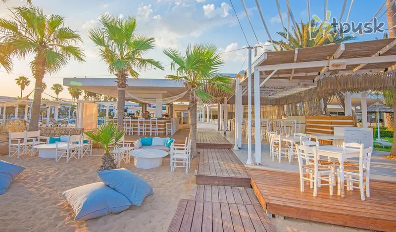 Фото отеля The Dome Beach Hotel 4* Aija Napa Kipra bāri un restorāni