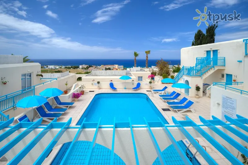Фото отеля Sunny Hill Hotel Apartments 3* Пафос Кіпр екстер'єр та басейни