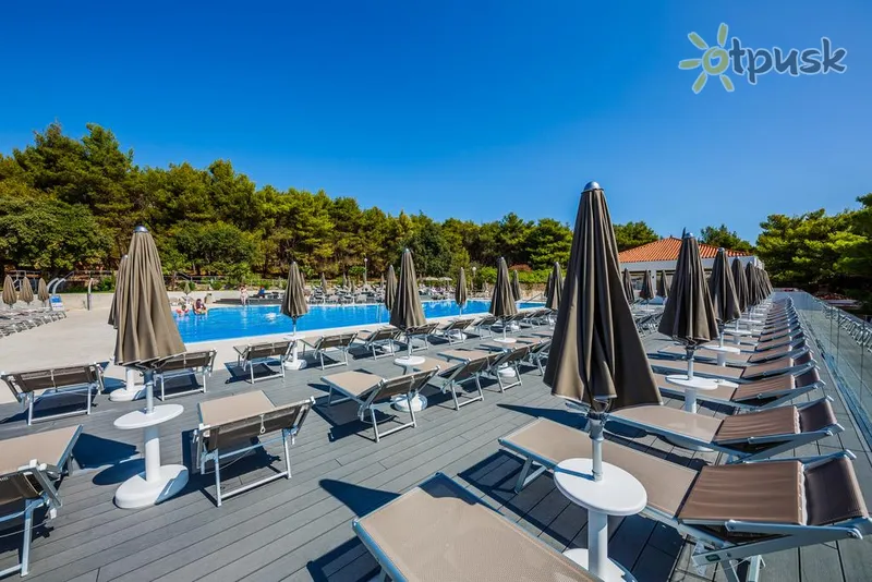 Фото отеля Medena Hotel 3* Трогір Хорватія екстер'єр та басейни