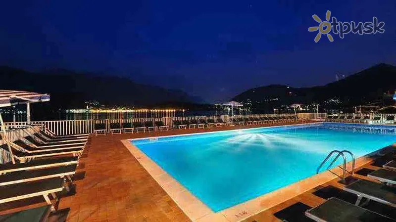 Фото отеля Britannia Excelsior 3* Оз. Комо Італія екстер'єр та басейни