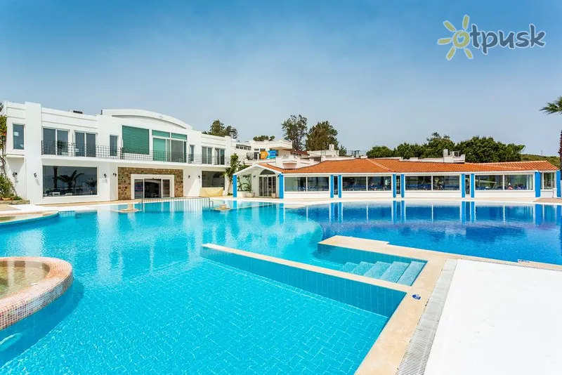 Фото отеля Club Muskebi 3* Бодрум Туреччина екстер'єр та басейни