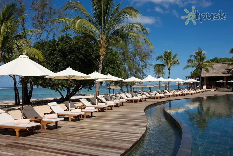 Фото отеля Outrigger Mauritius Beach Resort 5* о. Маврикий Маврикий экстерьер и бассейны