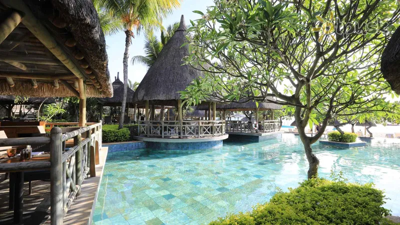 Фото отеля La Pirogue A Sun Resort 4* о. Маврикій Маврикій екстер'єр та басейни