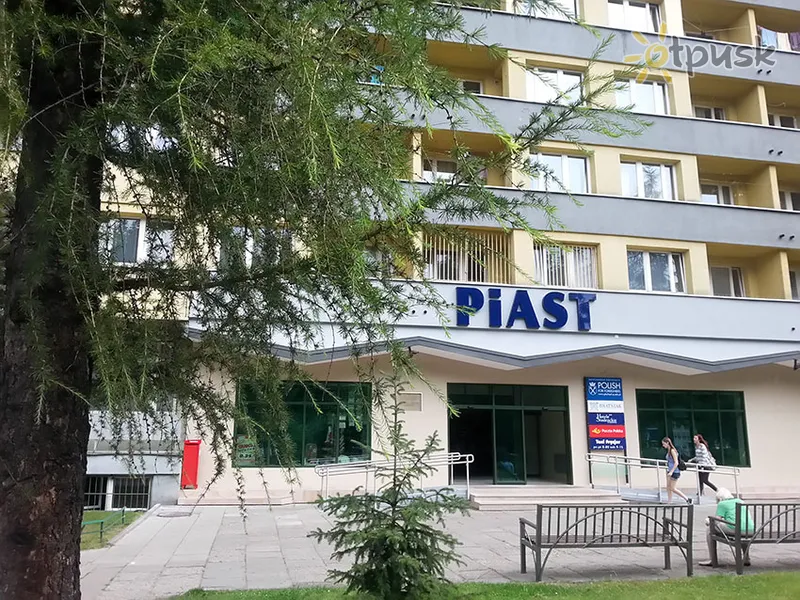 Фото отеля Studencki Piast Hotel 2* Краков Польша экстерьер и бассейны