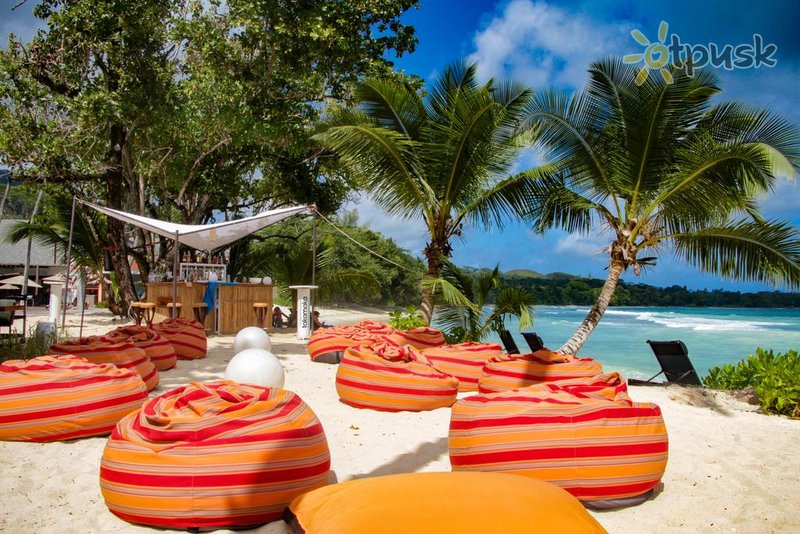 Фото отеля Avani Seychelles Barbarons Resort & Spa 4* о. Маэ Сейшельские о-ва пляж