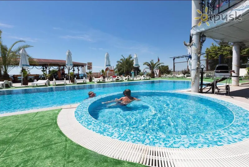 Фото отеля Fantasy Beach Hotel 3* Šventasis Vlasas Bulgarija išorė ir baseinai