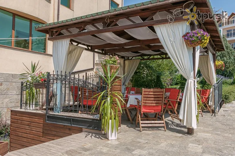 Фото отеля Alexandra 3* Святий Влас Болгарія бари та ресторани