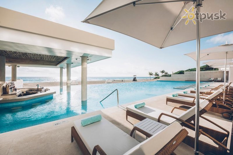Фото отеля Coral Level at Iberostar Selection Cancun 5* Канкун Мексика экстерьер и бассейны