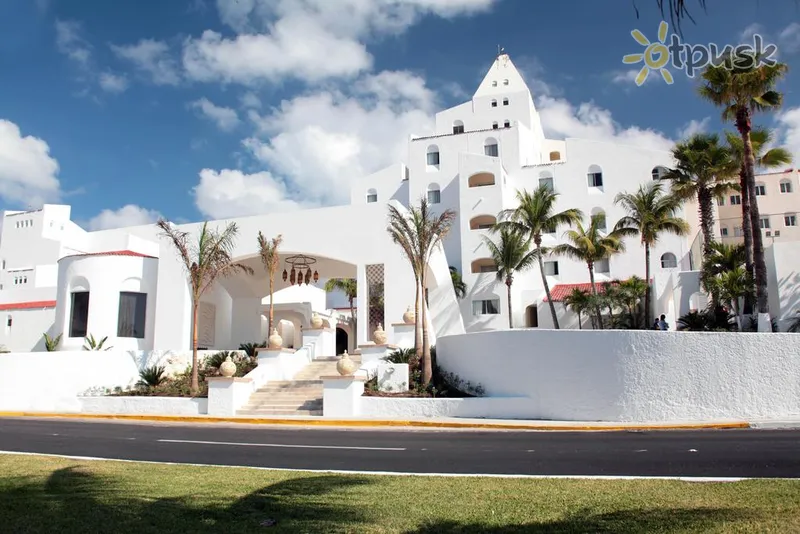 Фото отеля GR Caribe By Solaris 5* Канкун Мексика экстерьер и бассейны