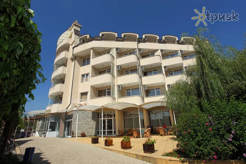 Фото отеля Аврора 3* Св. Костянтин та Олена Болгарія екстер'єр та басейни