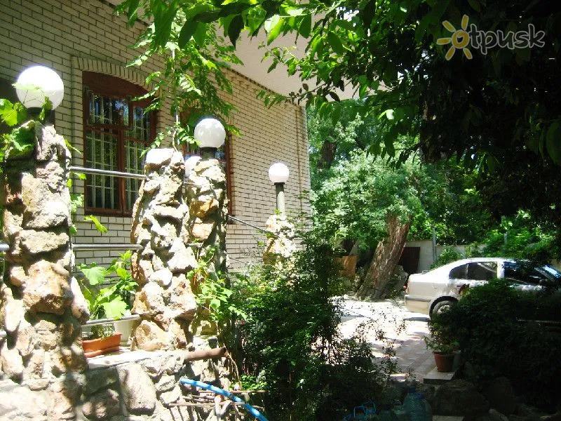 Фото отеля Гостевой дом Радмир 3* Алупка Крым экстерьер и бассейны