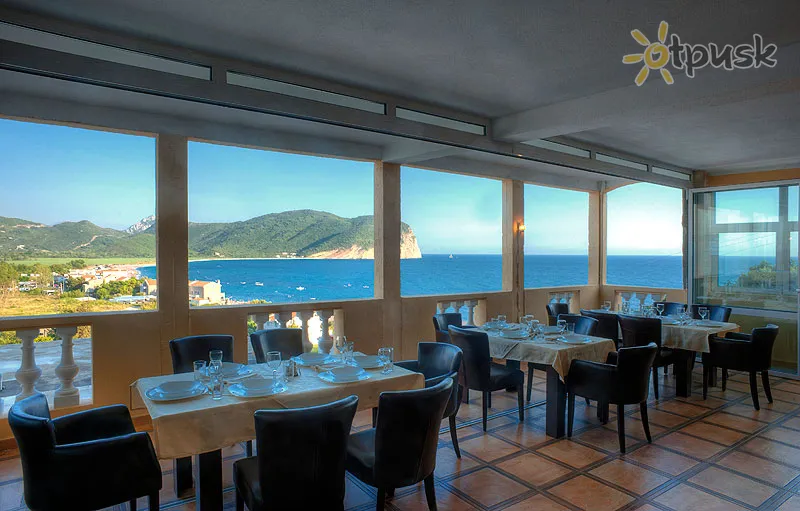 Фото отеля Castellamare Coast Residence 3* Петровац Черногория бары и рестораны