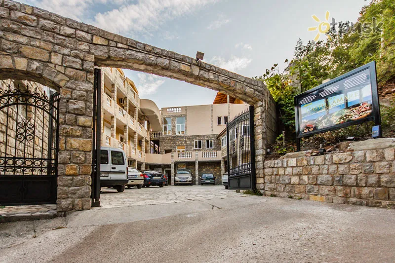 Фото отеля Castellamare Coast Residence 3* Petrovac Melnkalne ārpuse un baseini