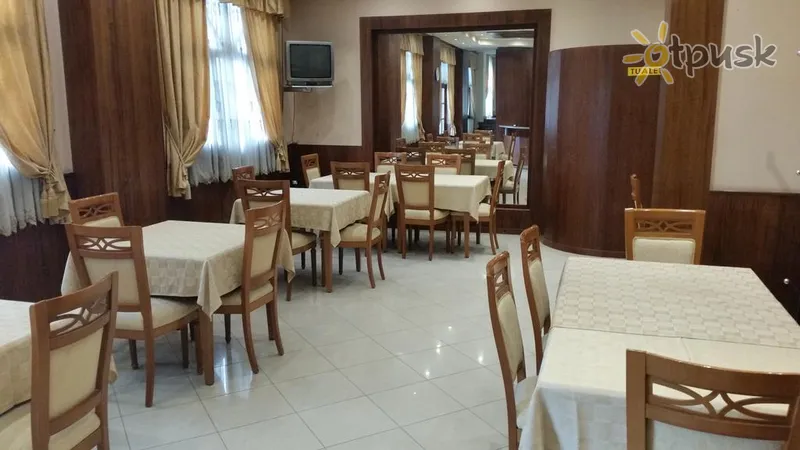 Фото отеля Riviera 3* Vlore Albānija bāri un restorāni
