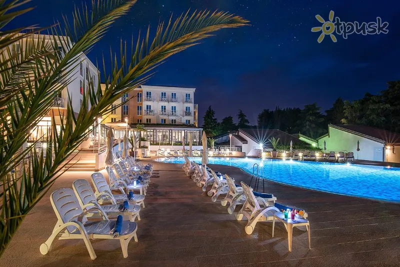 Фото отеля Valamar Pinia Hotel 3* Porec Horvātija ārpuse un baseini