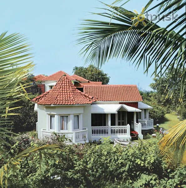 Фото отеля Taj Fort Aguada Resort & Spa 5* Šiaurės Goa Indija išorė ir baseinai