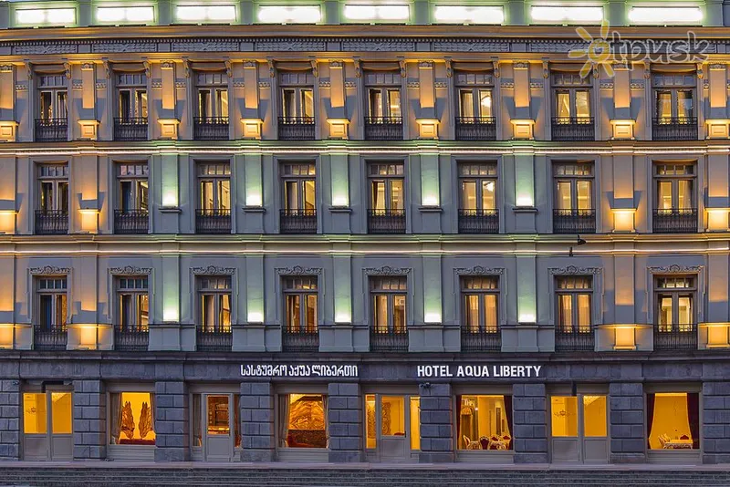 Фото отеля Aqua Liberty Hotel 4* Тбилиси Грузия экстерьер и бассейны
