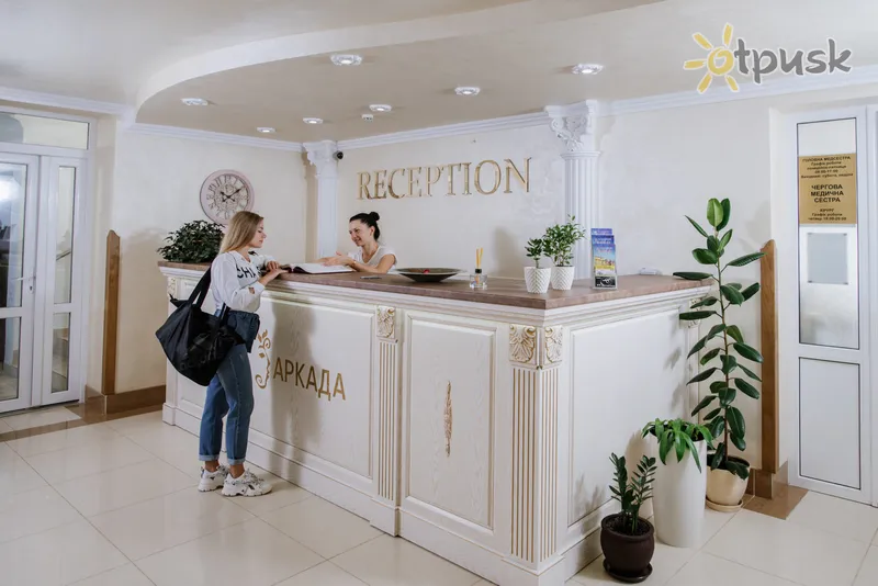 Фото отеля Аркада 3* Трускавец Украина лобби и интерьер