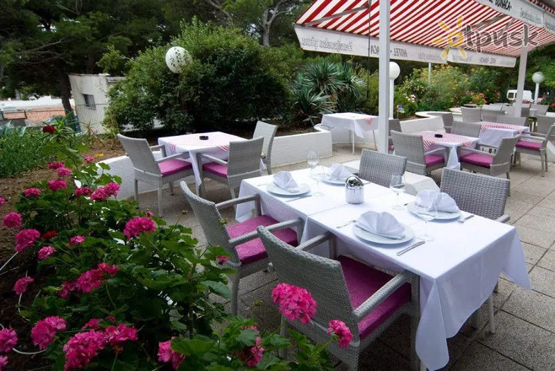 Фото отеля Bonaca Hotel 3* Makarska Horvātija bāri un restorāni