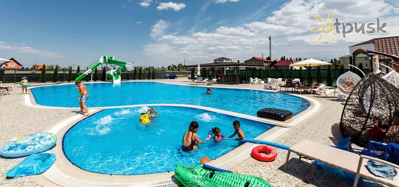 Фото отеля Роксолана 3* Залізний порт Україна аквапарк, гірки
