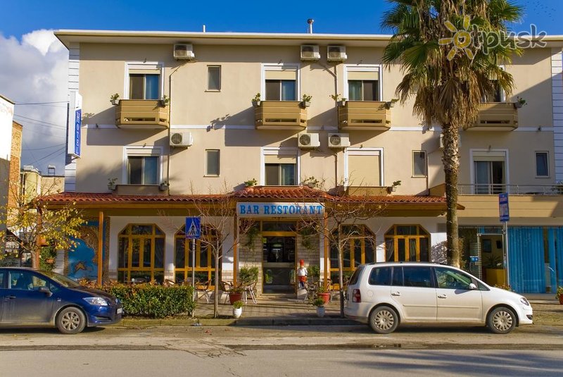 Фото отеля 4 Stinet Hotel 3* Vlore Albanija išorė ir baseinai