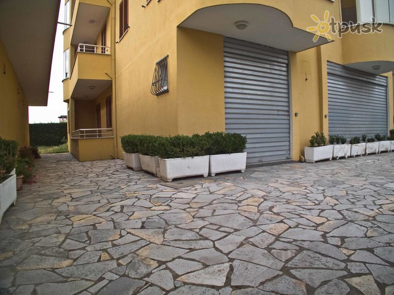 Фото отеля Vila Cala 2* Дуррес Албания экстерьер и бассейны