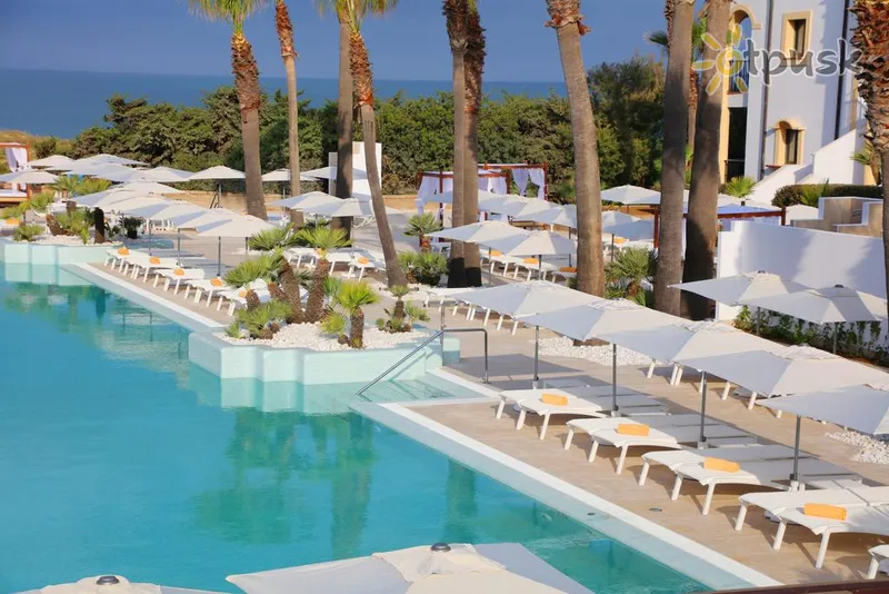 Фото отеля Iberostar Selection Andalucia Playa 5* Коста Дель Соль Іспанія екстер'єр та басейни