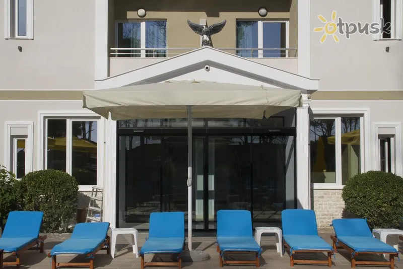 Фото отеля Korabi Hotel 3* Дуррес Албанія екстер'єр та басейни