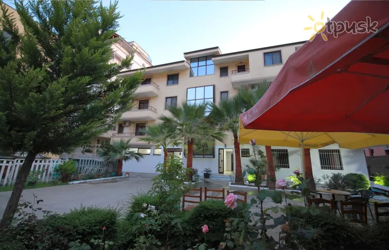 Фото отеля Real Hotel 3* Дуррес Албанія екстер'єр та басейни