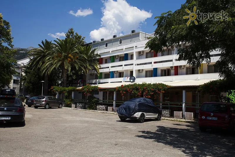 Фото отеля Bip Hotel 3* Будва Чорногорія екстер'єр та басейни