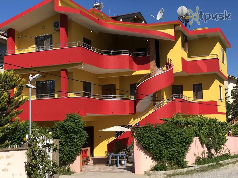 Фото отеля Murati Guest House 1* Дуррес Албания экстерьер и бассейны