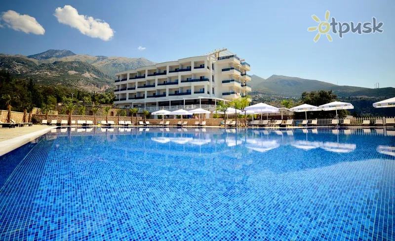 Фото отеля Elysium 5* Дхермі Албанія екстер'єр та басейни