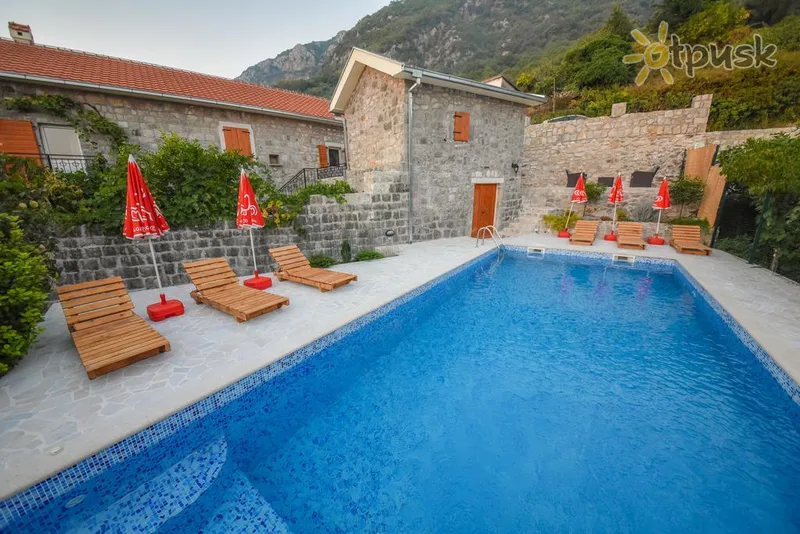 Фото отеля Mediteraneo Villa 4* Budva Juodkalnija išorė ir baseinai