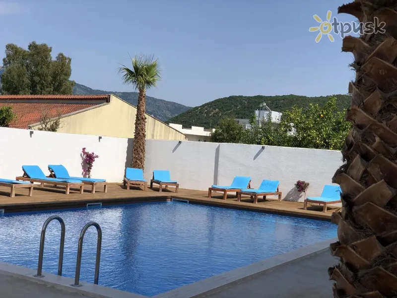Фото отеля Kuburi Hotel 3* Ксаміл Албанія екстер'єр та басейни