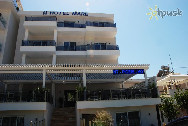 Фото отеля Mare Hotel 4* Ксамил Албания экстерьер и бассейны