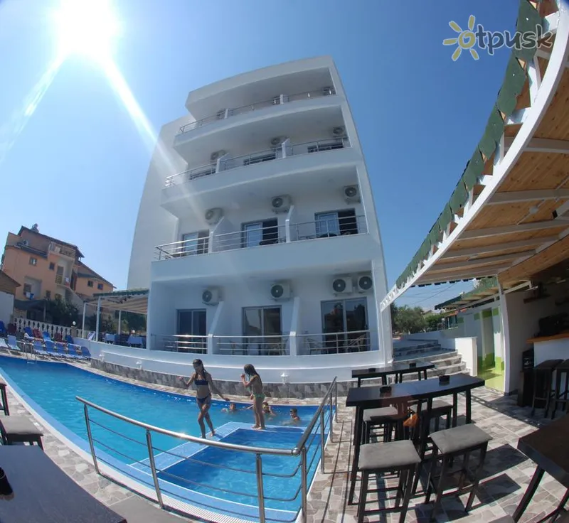 Фото отеля Piramida Hotel 3* Ksamilas Albanija išorė ir baseinai