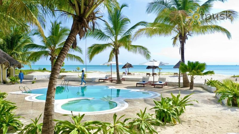 Фото отеля Amani Boutique Hotel 4* Паже Танзания экстерьер и бассейны
