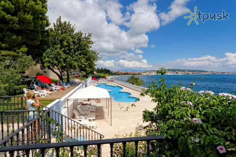 Фото отеля Val Hotel 3* Trogira Horvātija ārpuse un baseini