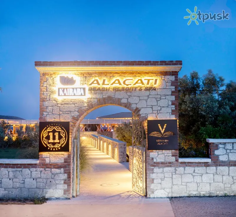 Фото отеля Kairaba Alacati Beach Resort & Spa 5* Чешме Турция экстерьер и бассейны