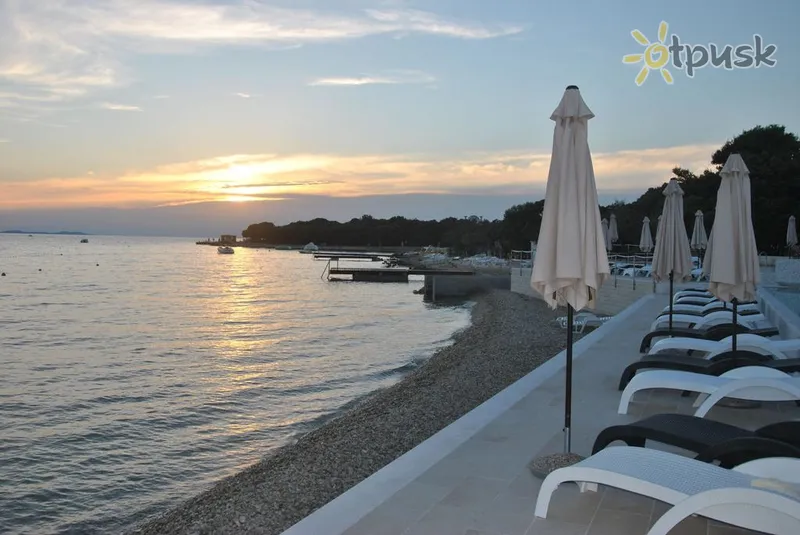 Фото отеля Sunnyside Apartments Petrcane 4* Задар Хорватия пляж
