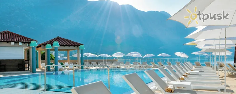 Фото отеля TUI Blue Makarska 4* Макарська Хорватія екстер'єр та басейни
