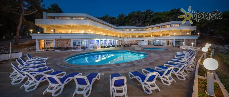 Фото отеля Adriatiq Resort Fontana Deluxe 4* о. Хвар Хорватия экстерьер и бассейны