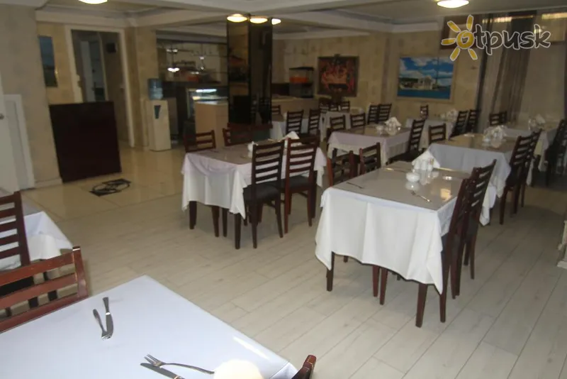 Фото отеля Grand Vatan Hotel 3* Stambula Turcija bāri un restorāni