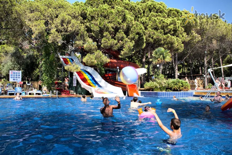 Фото отеля Omer Holiday Resort 4* Кушадаси Туреччина екстер'єр та басейни