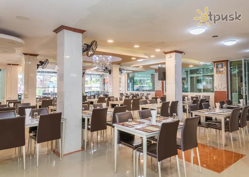 Фото отеля Regenta Central Residency 3* Паттайя Таїланд бари та ресторани