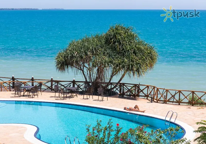 Фото отеля Royal Cliff Zanzibar 4* Mangapwani Tanzanija išorė ir baseinai