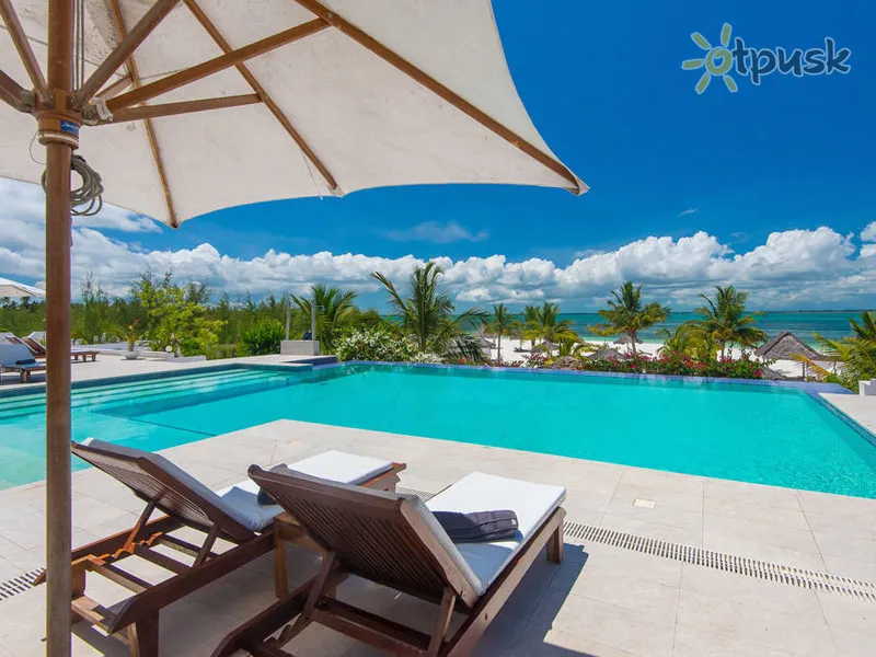 Фото отеля Isaraya Luxury Overwater Villas 5* Michamvi Tanzānija ārpuse un baseini
